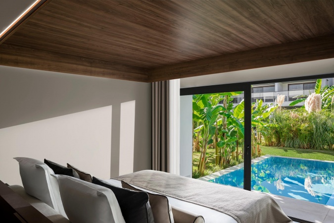 Büyük Aile Suit Swim Up